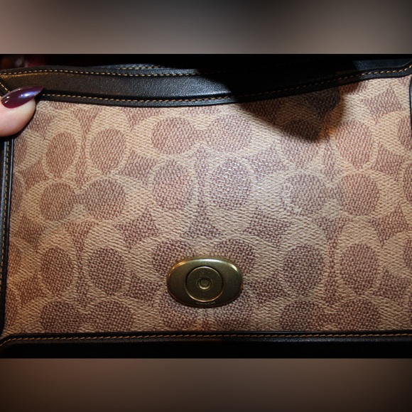 Coach Riley Top Handle 22 - Picture 8 of 10